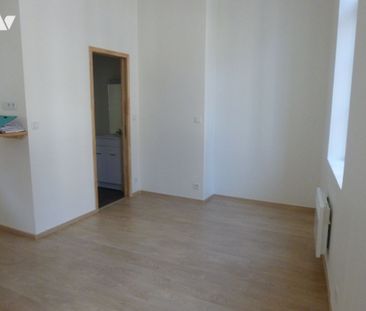 A LOUER STUDIO PROCHE CATHEDRALE ET GARE - Photo 4