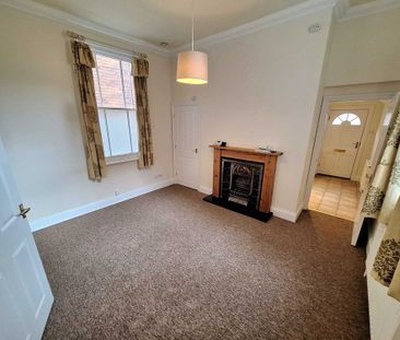 Hamilton Drive, Nottingham, NG7 - Photo 2