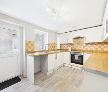 2 bedroom terraced house to rent - Photo 6