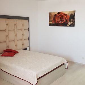 Închiriez garsonieră, București, sector 3, mobilat / utilat, semidecomandat, 30mp, etaj 7 - Fotografie 2