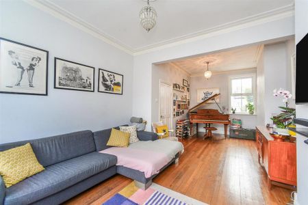 4 bedroom terraced house to rent - Photo 2
