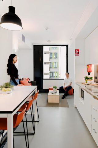 Single Bedroom – 5 Share Apartment - Photo 2