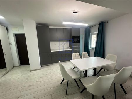 Apartament de inchiriat in Sibiu - 4 camere, 2 bai, 92 mp, Central de inchiriat - Fotografie 2