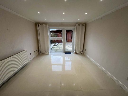 1 bedroom end of terrace house to rent - Photo 1