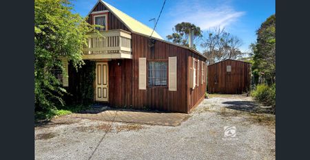 BEACH COTTAGE LIVING - Photo 5