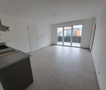 Location Appartement 2 pièces 48m² BONNEVILLE 74130 - Photo 1