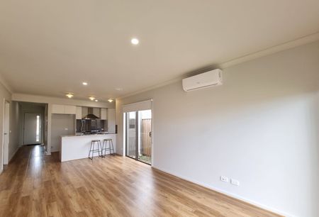 Modern Fresh Family Home - Photo 5