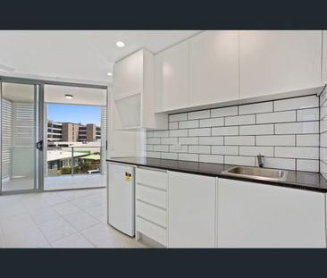 37B/15 Shine Court, Birtinya, Qld 4575 - Photo 2