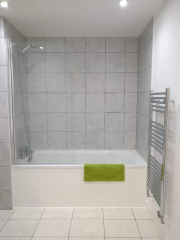 2 Bed Flat, Bridgestone House, SE16 - Photo 2