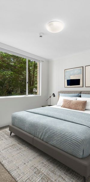 Stunning sundrenched two bedroom apartment. - Photo 1