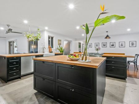 Moonee Beach, 10 Brumby Close - Photo 2