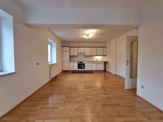 Kompakt & komfortabel – Zentrale Single Wohnung - Photo 1