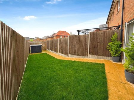 3 bedroom semi-detached house to rent - Photo 4