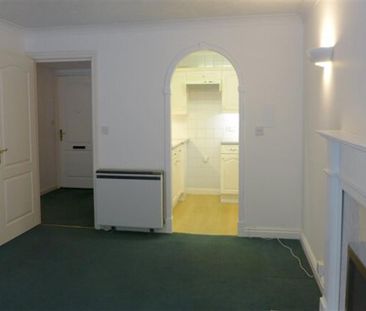 2 bedroom retirement property to rent - Photo 2