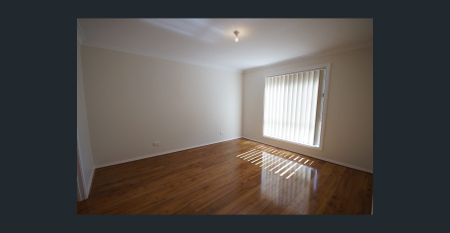 Three Bedroom in Elizabeth North - Photo 4