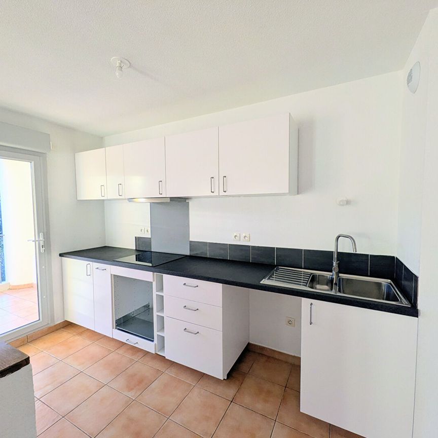 AIX EN PROVENCE APPARTEMENT T3 TERRASSE ET GARAGE, - Photo 1