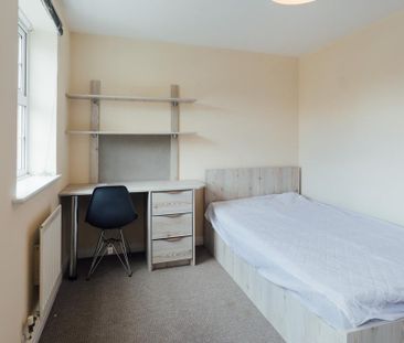 4 bedroom house to rent - Photo 4