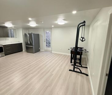 For Lease - 21 Cattail Crescent Unit# Basement, Hamilton, Ontario - Photo 1