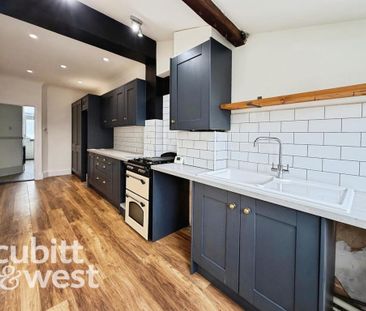 3 bedroom terraced house to rent - Photo 6