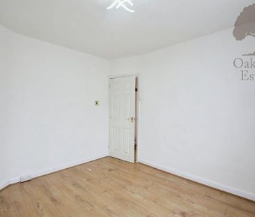 2 bedroom maisonette to rent - Photo 5