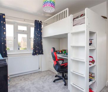 4 bedroom detached house to rent - Photo 4