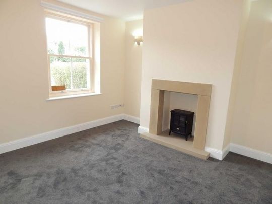 2 Bedroom Terraced Available Arranging tenancy - Photo 1