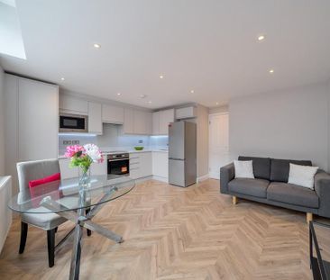 2 bedroom flat to rent - Photo 1