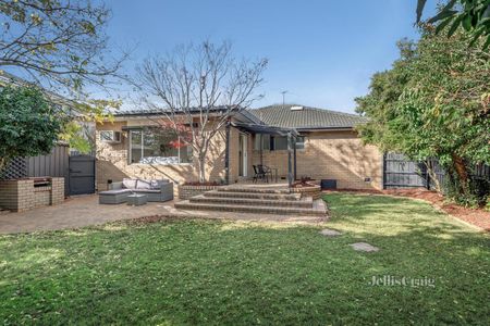 36 Winmalee Drive, Glen Waverley - Photo 5