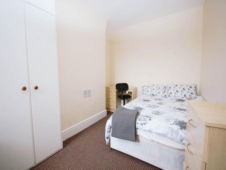 3 bedroom house share to rent - Photo 4