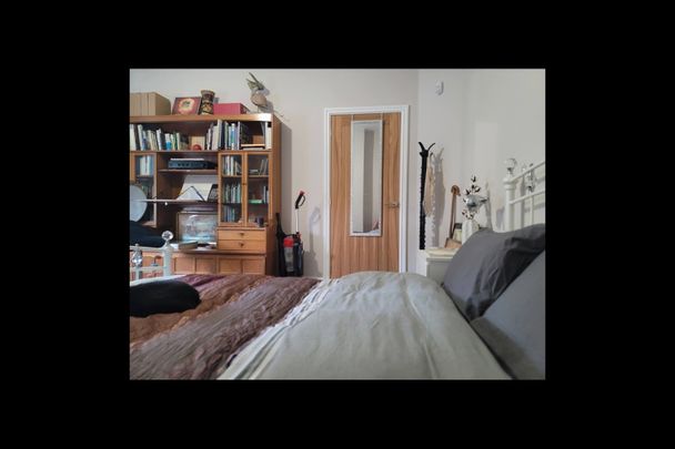 Room in a Shared House, Chorlton-Cum-Hardy, M21 - Photo 1