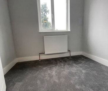 5 Bed Terraced House, Seymour Avenue, LU1 - Photo 3