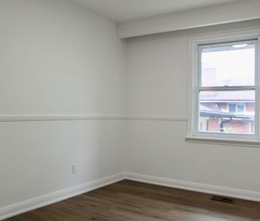 For Lease - 23 Wedgewood Drive, Toronto, Ontario - Photo 5