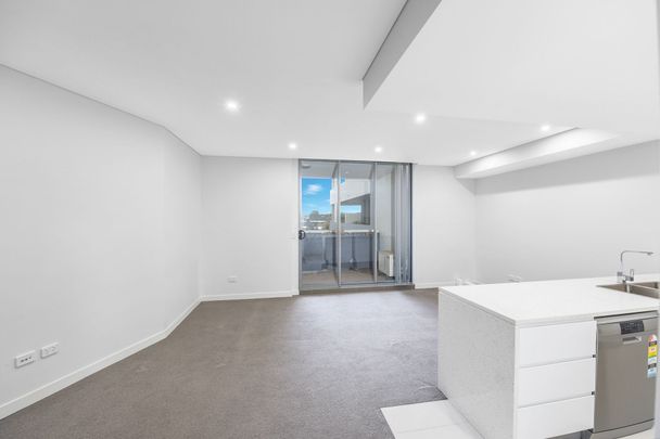 Emerald Apartments - Photo 1