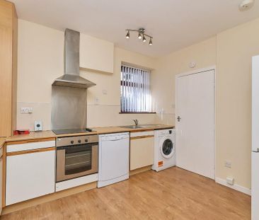 4 bedroom detached house to rent - Photo 1