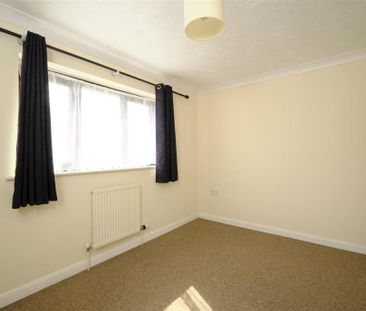 2 bedroom semi-detached house to rent - Photo 3