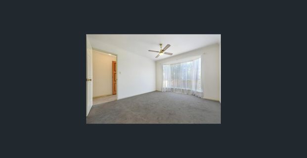 Perfect blend of comfort, convenience, and easy living! - Photo 1