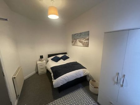 Room 4, 1a, Elmsley Street, Preston - Photo 2