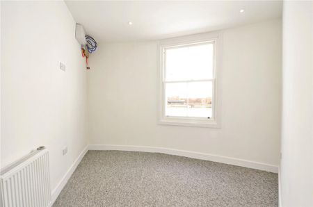 3 bedroom apartment to rent - Photo 4