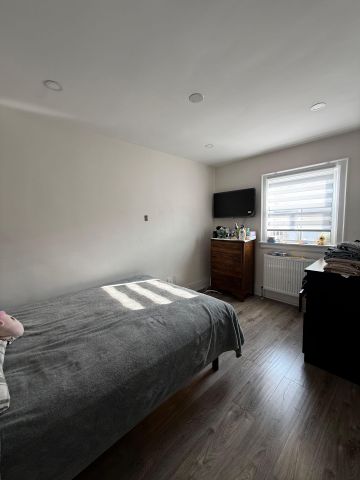 For Lease - 23 Fairbank Avenue, Toronto, Ontario - Photo 3