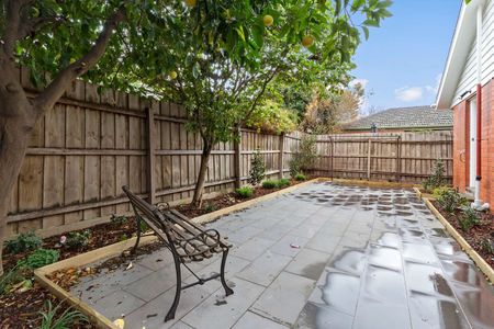 2/110 Carpenter Street, Brighton - Photo 5