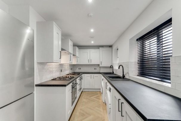 6 bedroom house to rent - Photo 1