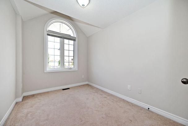 For Lease - 110 Southdown Avenue, Vaughan, Ontario - Photo 1