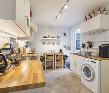 2 Bed Terraced House, Goldsmith Road, E17 - Photo 5