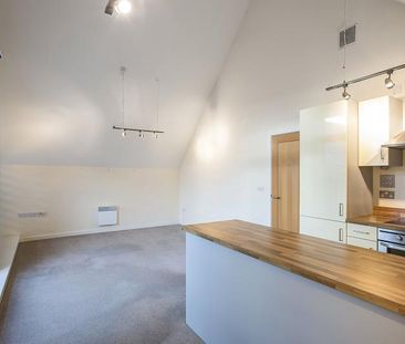 1 bedroom flat to rent - Photo 2