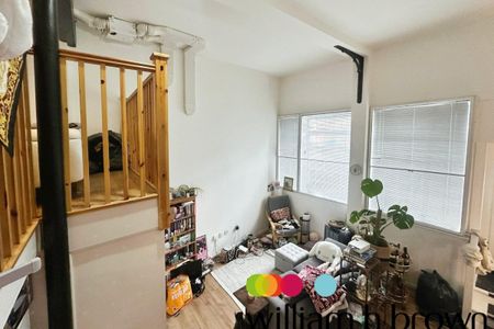 Silks Way, BRAINTREE - Photo 2