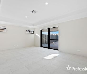 Modern 4-Bedroom Home! - Photo 1