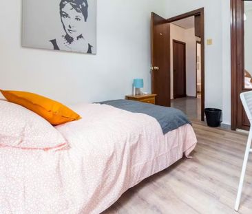 Carrer de Buenos Aires, Valencia, Valencian Community 46004 - Photo 2