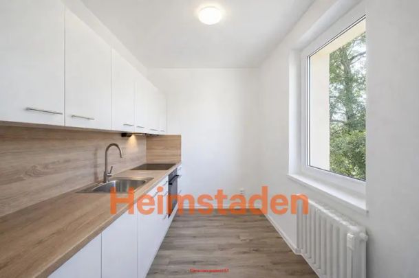 Pronájem bytu 2+1 52 m - Fotografie 1