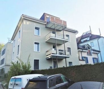 Dachwohnung in unmittelbarer Nähe zum Kantonsspital - Photo 4