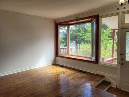 For Lease - 229 Alsace Road, Richmond Hill, Ontario - Photo 4